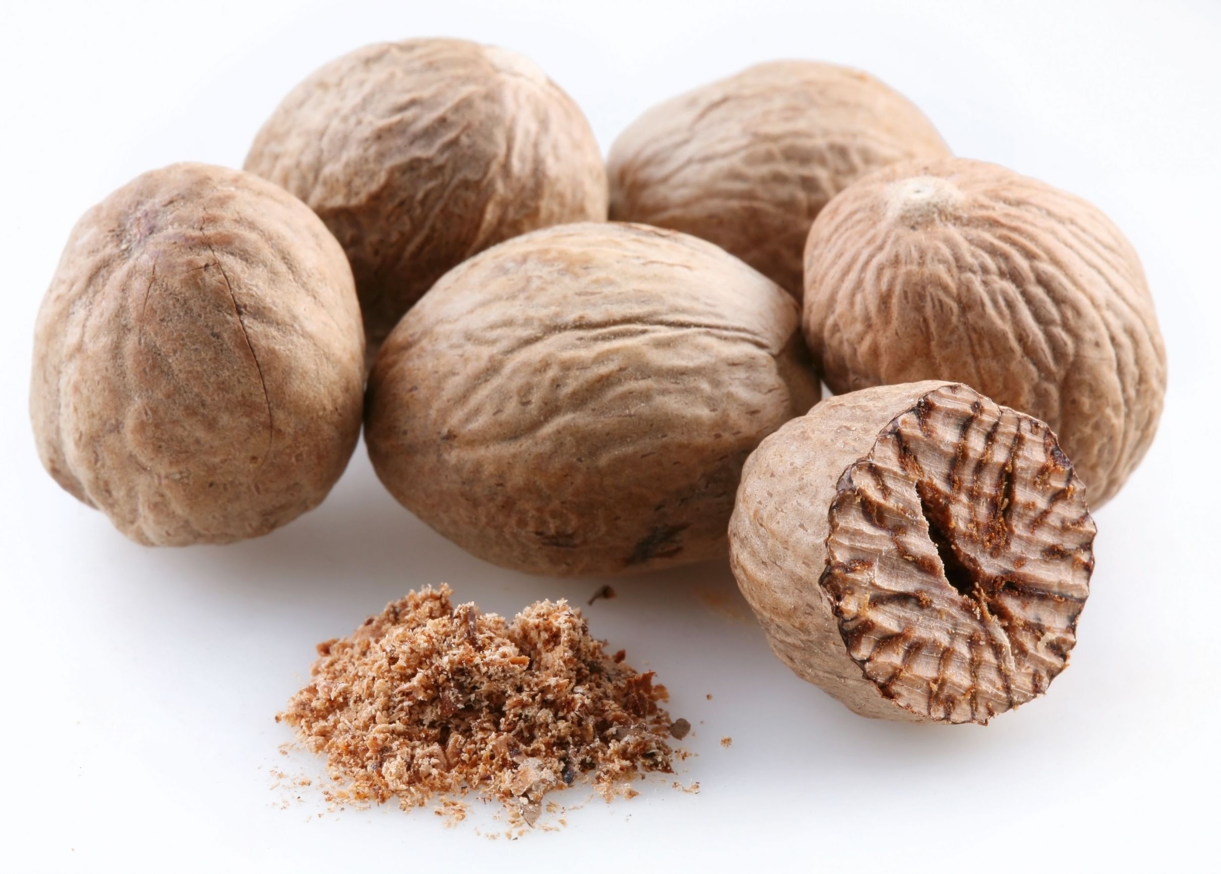 An Essential Guide To Nutmeg Oil - A Mystical & Exotic Spice